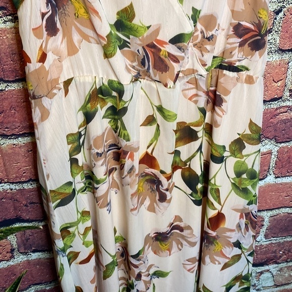 SIMPLY Noelle Long Floral Tropical Flowy Chiffon Maxi Dress Size M - Picture 4 of 11